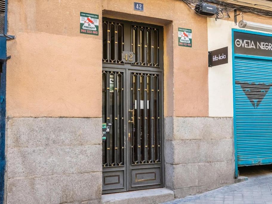 Appartamento Apartamento A 2 Minutos De Lavapies, Madrid Esterno foto